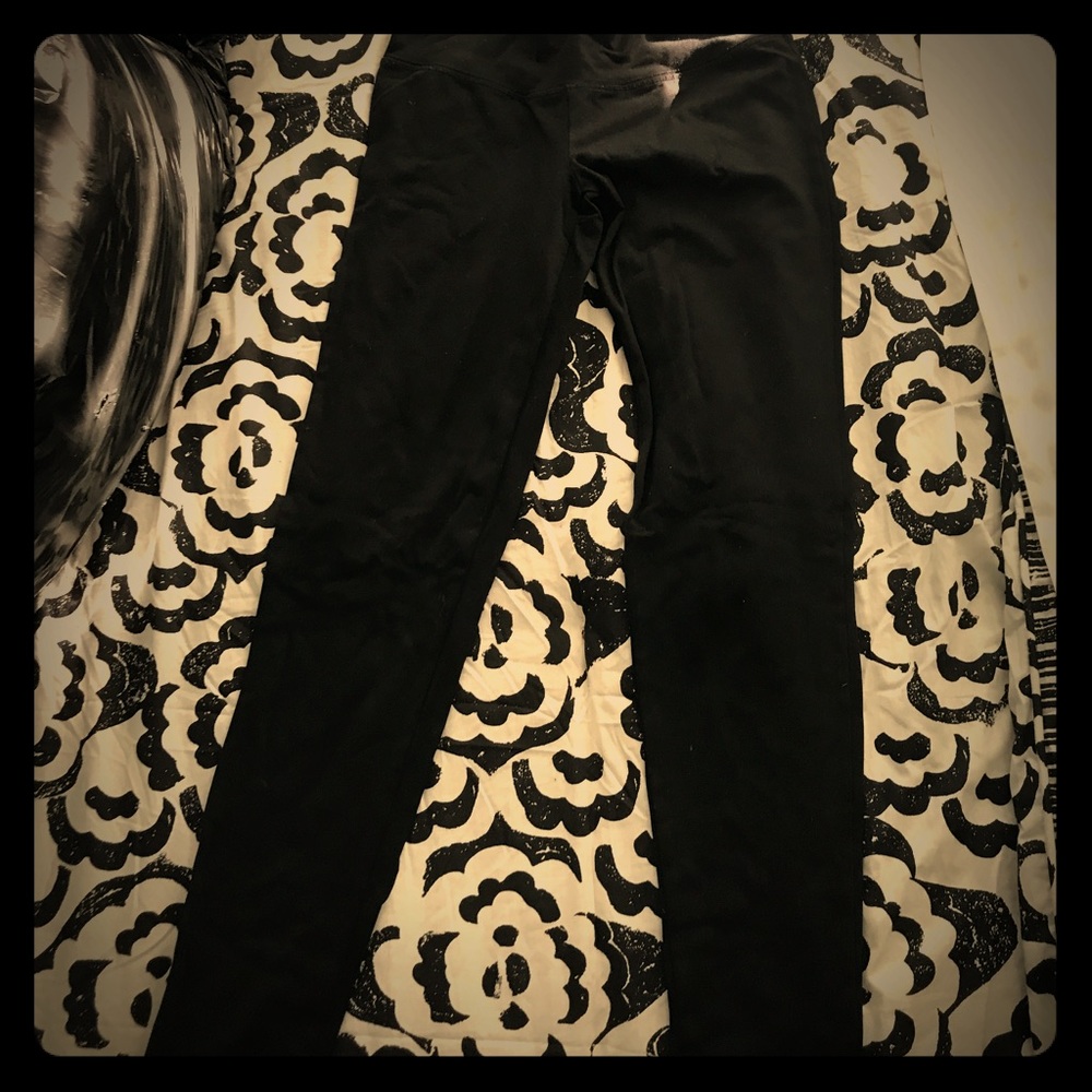 Black Nordstrom leggings